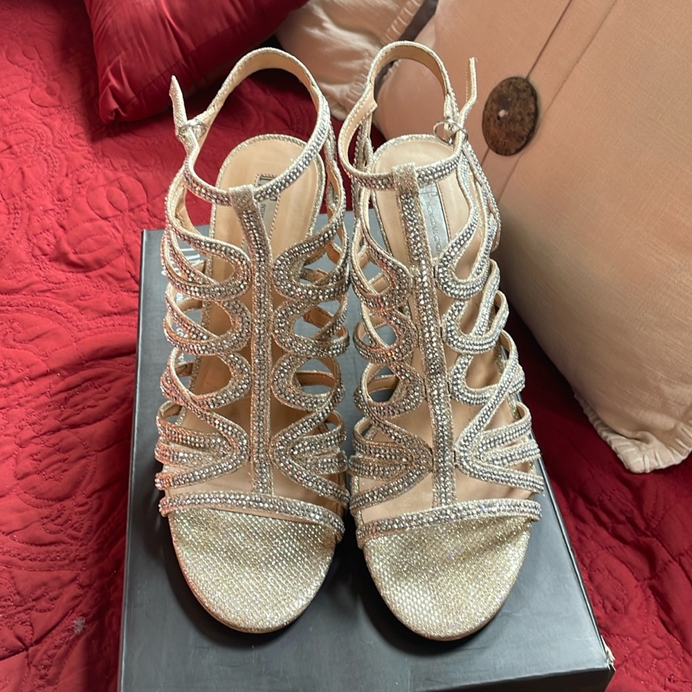 INC Women's GawdieGLD Champagne Heels